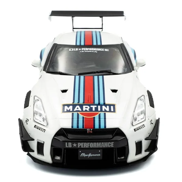 1/18 NISSAN GT-R (R35) W/ LIBERTY WALK BODY KIT 2.0 M 2024