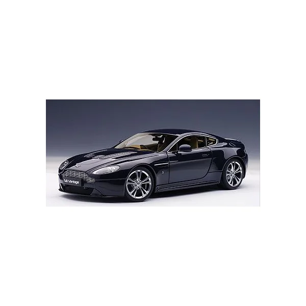 Aston Martin V12 Vantage AutoArt - A70205