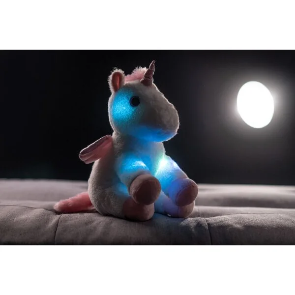 Licorne rêveuse avec ailes en peluche 38cm à piles avec lumière et son