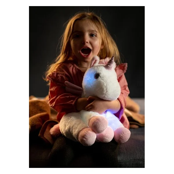 Licorne rêveuse avec ailes en peluche 38cm à piles avec lumière et son