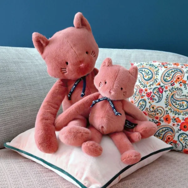 Peluche Méloé : Le Chat Poudre de Rose 37 cm - Maïlou Tradition