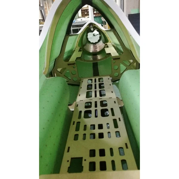 Predator Pilot RC 2.20m Noir / Bleu / Avec train rentrant électrique