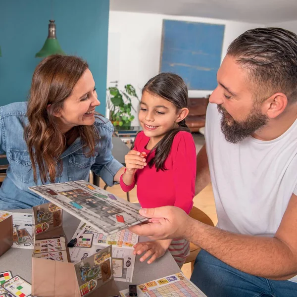 THE KEY SABOTAGES À LUCKY LAMA LAND