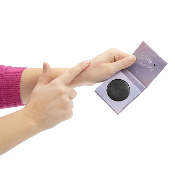 VERY BELLA KUROMI - COFFRET BLUSH MAGIQUE CHANGE DE COULEUR