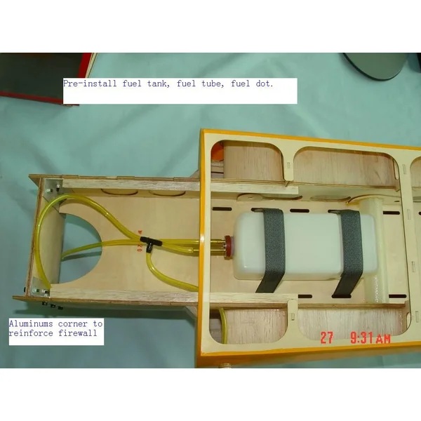 Yak 55M 107 '' (33%) 2,70m - Pilot RC - Rouge/Blanc - 100 à 120cc